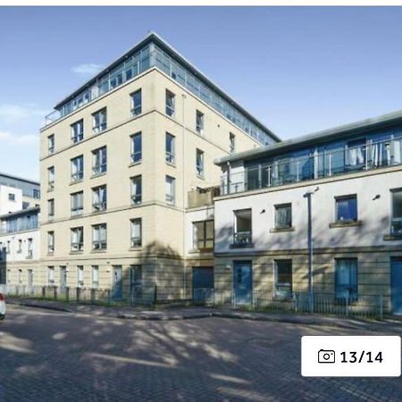 Modern Edinburgh Apartment 2 Bedrooms & Two Bathrooms المظهر الخارجي الصورة