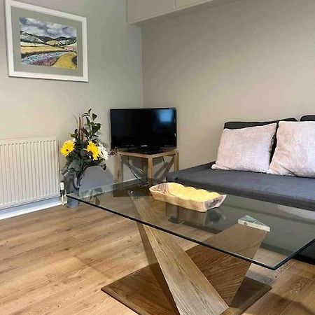 Modern Edinburgh Apartment 2 Bedrooms & Two Bathrooms المظهر الخارجي الصورة